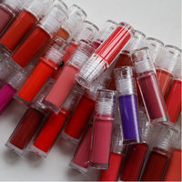 Gloss à lèvres végétalien personnalisé pour femmes, hautement pigmenté, transparent, lumineux et volumateur, sans cruauté animale, vente en gros