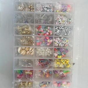 ลูกปัดแก้วอะคริลิกรูปทรงกลมขายดี ชุดทำเครื่องประดับ DIY สำหรับเด็ก สร้อยข้อมือยิ้มแย้ม - Product Image 4