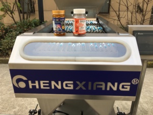 Machine de comptage et d'embouteillage automatique à grande vitesse, équipement électronique de comptage et de remplissage de comprimés et de capsules - Product Image 3