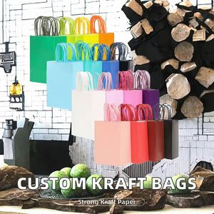 Sacs de courses en papier recyclable avec poignées torsadées, options de logo personnalisé de haute qualité, impression sérigraphique et offset disponibles - Product Image 2