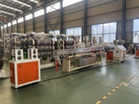 PVC-Zahlenschlauch-Produktionslinie mit Vakuum-Größentank und automatischem Schneidemaschine