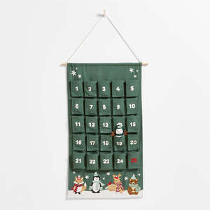 Tenture murale <span class=keywords><strong>de</strong></span> Noë<span class=keywords><strong>l</strong></span> personnalisée <span class=keywords><strong>calendrier</strong></span> <span class=keywords><strong>de</strong></span> <span class=keywords><strong>l</strong></span>'<span class=keywords><strong>avent</strong></span> en tissu réutilisable <span class=keywords><strong>calendrier</strong></span> <span class=keywords><strong>de</strong></span> décoration d'<span class=keywords><strong>animaux</strong></span> des bois en feutre - Product Image 2