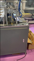 Distributeur de rouleaux de papier d'emballage en nid d'abeille Machine de fabrication de papier en nid d'abeille