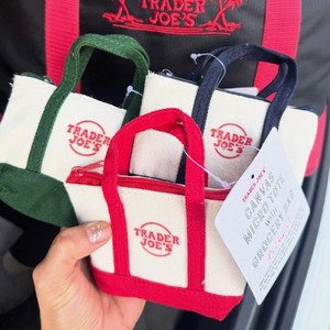 Hot New Mini Fashionable and Convenient Folding Shopping Bag Cute Key Bag Coin Purse <strong>Doll</strong> <strong>Accessories</strong> - Product Image 3