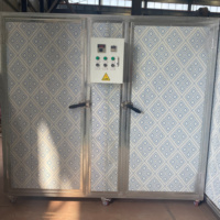 Mobiele industriële droogkast met heteluchtcirculatie voor de verwerking van vlees, fruit en groenten in een verwerkingsbedrijf
