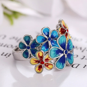 Anello con petali floreali colorati per donna, gioielli da dito alla moda da fata - Product Image 6