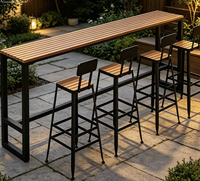 Ensemble table haute et tabourets étroits en WPC avec structure métallique, robuste, pour extérieur, tendance 2026, idéal pour jardin et véranda
