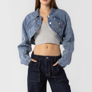Veste en jean à col rabattu pour femme, nouvelle conception OEM, à manches longues, fermeture à boutons, coupe courte, très vendue - Product Image 1