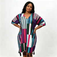 Robe midi d'été 26 en polyester à manches courtes, coupe trapèze, avec pompons, franges et rayures, grande taille, coupe ample, taille mi-haute, col en V profond pour femme