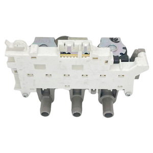 วาล์วทางเข้า FCT 220V 3 พอร์ต สำหรับอะไหล่อุปกรณ์รีดผ้าและซักผ้า - Product Image 1