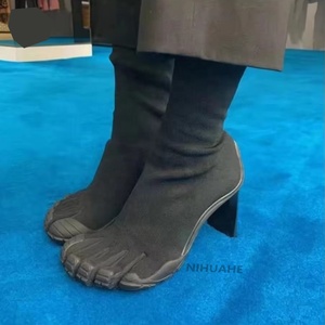 Botines de calcetín elástico con cinco puntas separadas para mujer, botines cortos tejidos con tacones cuadrados y Punta dividida de <span class=keywords><strong>estilo</strong></span> extraño, zapatos de moda - Product Image 5