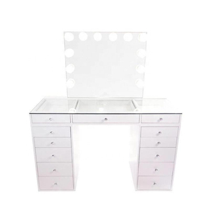 1 Pezzo Tavolo da Toeletta Moderno di Lusso in Legno Bianco con Specchio a Figura Intera per Camera da Letto e Hotel Design a Pannelli - Product Image 3