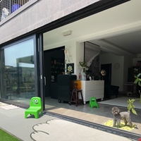 Puerta Corredera de Doble Vidrio para Apartamento, Sala de Estar, Entrada Exterior, Diseño Minimalista de Aluminio, Prevención de Incendios, Buena Calidad