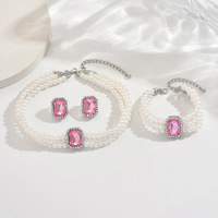 Ensemble de bijoux ethniques 3 couches de fausses perles de turquoise collier de perles bling strass cristal perle boucles d'oreilles bracelet tour de cou