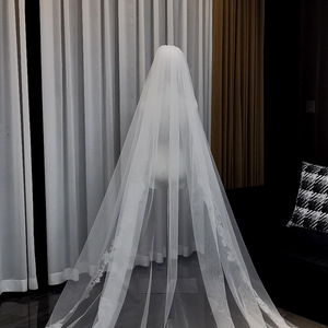 Voiles de mariée longs en dentelle florale élégants et luxueux de haute qualité LUOXIN pour femmes - Product Image 3