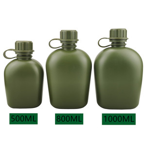 Échantillon gratuit de bouteille d'eau en plastique de sécurité de combat en plein air PE durable et léger bouilloire tactique de cantine 3 pièces avec poignée - Product Image 6