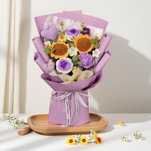 Borsa all'uncinetto fai da te in lana da donna per il commercio all'ingrosso transfrontaliero, a forma di ghirlanda realistica, con fiori e piante decorativi ecologici - Product Image 2