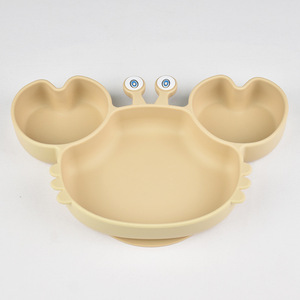 Piatto per Bambini a Forma di Granchio con Ciotola Supplementare in Silicone Alimentare con Ventosa Design Semplice Stoviglie per l'Apprendimento dell'Alimentazione - Product Image 6