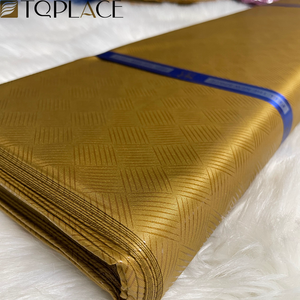 Tissu Atiku pour Hommes Nouveau Design Maille Jaune de Haute Qualité Matériaux Nigérians pour Grandes Occasions de Fête - Product Image 1