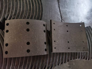 <span class=keywords><strong>Garniture</strong></span> <span class=keywords><strong>de</strong></span> <span class=keywords><strong>frein</strong></span> 47443-2280 474432490 47443-2490 MC811672 MC811676 MC812396 MC812398 MC812420 MC812422 MC816683 pour camions - Product Image 3