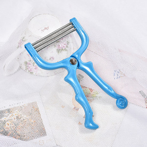 Removedor de vello facial manual de plástico, práctico para mujeres, herramienta de depilación facial - Product Image 3