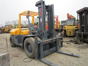 <b>Used</b> 10 Ton Diesel Forklift TCM FD100 Rough Terrain Solid Tire Mast Type USA Origin Engine Core Components Ready for Retail Sale - Product Image 3