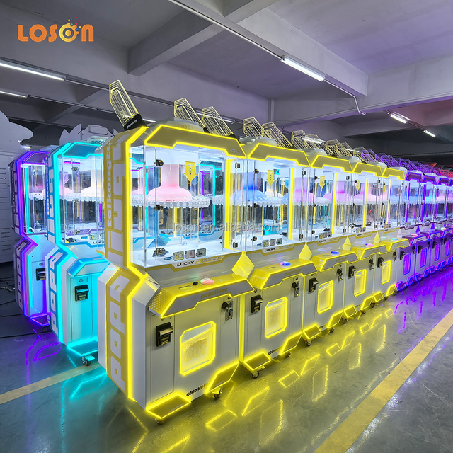 Factory Direct Sales Quality Space Rabbit Clip Doll Coin-Operated New Mini Amusement Park Arcade Clamp Gift Game Claw Machine