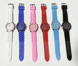 Jam Tangan Quartz Pria Wanita Model Jelly Fashion Tali Silikon+Metal Geneva Grosir Murah Berbagai Warna Promosi Wisuda Diwali - Product Image 3