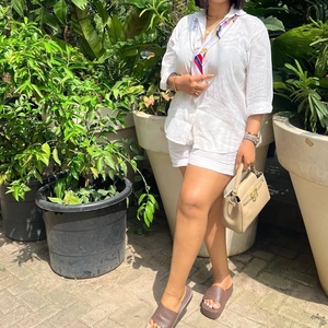 Ensemble chemise et short pour femmes africaines grande taille, couleur unie, style décontracté - Ensemble 2 pièces simple et élégant - Product Image 4