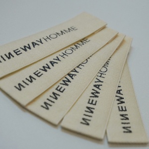 ป้ายกำกับเสื้อผ้าแบบกำหนดเอง โลโก้แบรนด์ ป้ายทอสำหรับแบรนด์เสื้อผ้า ป้ายกำกับเสื้อผ้าแบบกำหนดเอง - Product Image 4