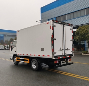 Chine usine nouvelle transmission manuelle I SUZU <span class=keywords><strong>camion</strong></span> réfrigéré 4*2 camions frigorifiques pour le transport d'aliments surgelés - Product Image 3