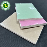 Panneaux de cloison sèche en plaque de plâtre ignifuge haute résistance de 12 mm pour la construction intérieure