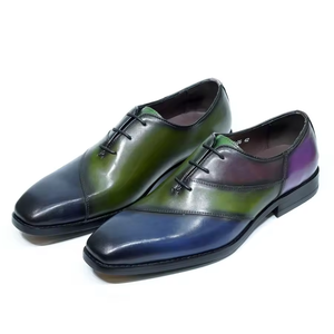 Nouvelles chaussures en cuir de style derby de couleurs mélangées à la mode, personnalisables avec design LOGO, personnalisation artisanale disponible - Product Image 3