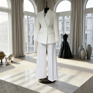 Completo da Donna Due Pezzi: Blazer Doppiopetto con Risvolto a Tacca e Polsini in Pizzo, Pantaloni a Gamba Larga Abbinati - Elegante Set da Ufficio e per il Pendolarismo - Product Image 2