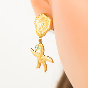 Boucles d'oreilles clous en perles avec pendentif étoile de mer en acier inoxydable plaqué or 18 carats, bijoux de fête - Product Image 2