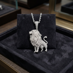 Collier Hip Hop Iced Out Lion Moissanite en argent plaqué rhodium avec chaîne cubaine en argent 925, pour un usage quotidien unisexe. - Product Image 1