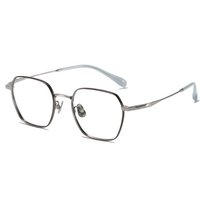 Montures <span class=keywords><strong>de</strong></span> lunettes pour femmes <span class=keywords><strong>de</strong></span> style japonais vintage, ultra-légères, fines, polygonales, pour myopie élevée, visage fin, vente en gros, titane pur 22230 - Product Image 3