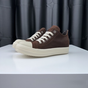 Chaussures décontractées de luxe en cuir de haute qualité RO pour la marche, baskets de créateur personnalisables - Product Image 3