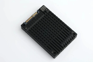 SSD interne d'entreprise YMTC PE511 PCIe 5.0 NVMe TLC 2,5 pouces 3,84 To/7,68 To/15,36 To/3,2 To/6,4 To/12,8 To en stock - Product Image 5