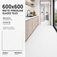 Carreaux de sol en porcelaine émaillée aspect marbre blanc mat 600x600, carreaux de sol antidérapants pour salle de bain et cuisine
