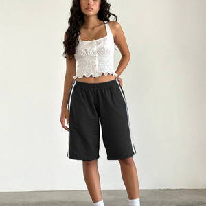 Shorts Bermuda Femme Taille Mi-Haute Coupe Ample en Coton Tricoté Rayé avec Bande Latérale Blanche Décontracté - Product Image 3
