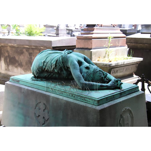 Diseño <span class=keywords><strong>de</strong></span> <span class=keywords><strong>escultura</strong></span> <span class=keywords><strong>de</strong></span> bronce para cementerio al aire libre-Mujer acostada en el dolor Estatua Técnica <span class=keywords><strong>de</strong></span> fundición - Product Image 1