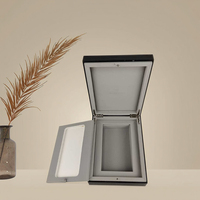 Boîtes de parfum de luxe en bois vides d'emballage de cadeau faites à la main personnalisées et écologiques avec couverture en cuir en bois boîte-cadeau d'emballage