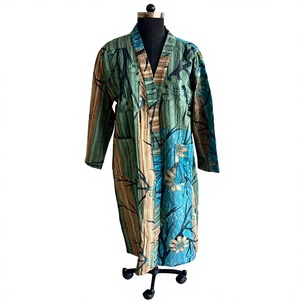 Longue veste kimono en coton 100% à imprimé floral bohème multicolore pour l'été - Product Image 2