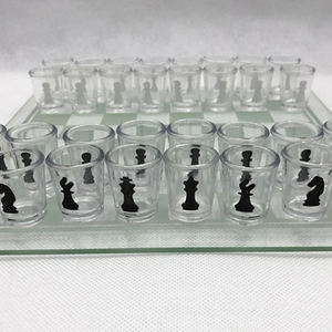 Jeu d'échecs en verre, 25x25cm, 32 pièces, personnalisation universelle, jeu pour boire - Product Image 4