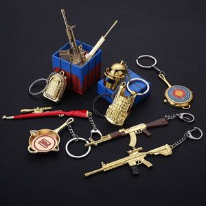 Porte-clés Mode 2021 Eat Chicken Battlegrounds, avec accessoires Sac à dos, Poêle à frire, Casque, 98k, Bijoux pour Femme et Homme, Vente en gros - Product Image 1