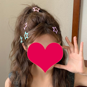 Jolies pinces à cheveux en forme d'étoile à cinq branches pour filles, petites pinces BB colorées pour franges latérales, 5,5 cm, en métal, pour usage quotidien - Product Image 3