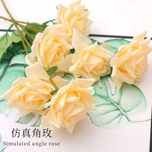 ชุดดอกกุหลาบประดิษฐ์แบบจำลอง สำหรับตกแต่งงานแต่งงานและบ้าน ทำจากพลาสติกและผ้าไหม คุณภาพสูง - Product Image 1