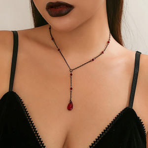 Conjunto de Joyería Vintage Gótica con Collar en <span class=keywords><strong>Y</strong></span>, Estilo Oscuro de Halloween, con Gotas de Sangre <span class=keywords><strong>y</strong></span> Borlas, Collar <span class=keywords><strong>y</strong></span> Aretes para Mujer - Product Image 4