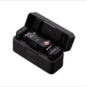 DJI Mic 2 Connessione Diretta Portata 250m (ft.) 18 Ore di Autonomia Totale Nuovo di Zecca Originale Disponibile - Product Image 1